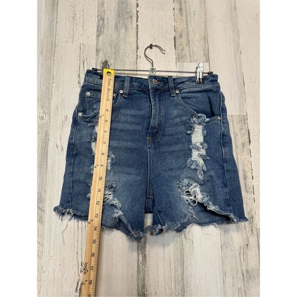 Almost famous ripped shorts - Picture 6 of 9